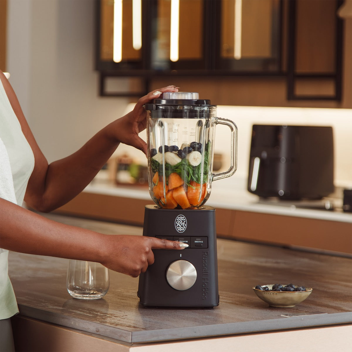 Russell Hobbs Nexus 1.5L Glass Jug Blender Black