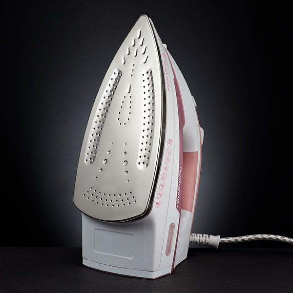 2200w crease control and steam spray dry iron